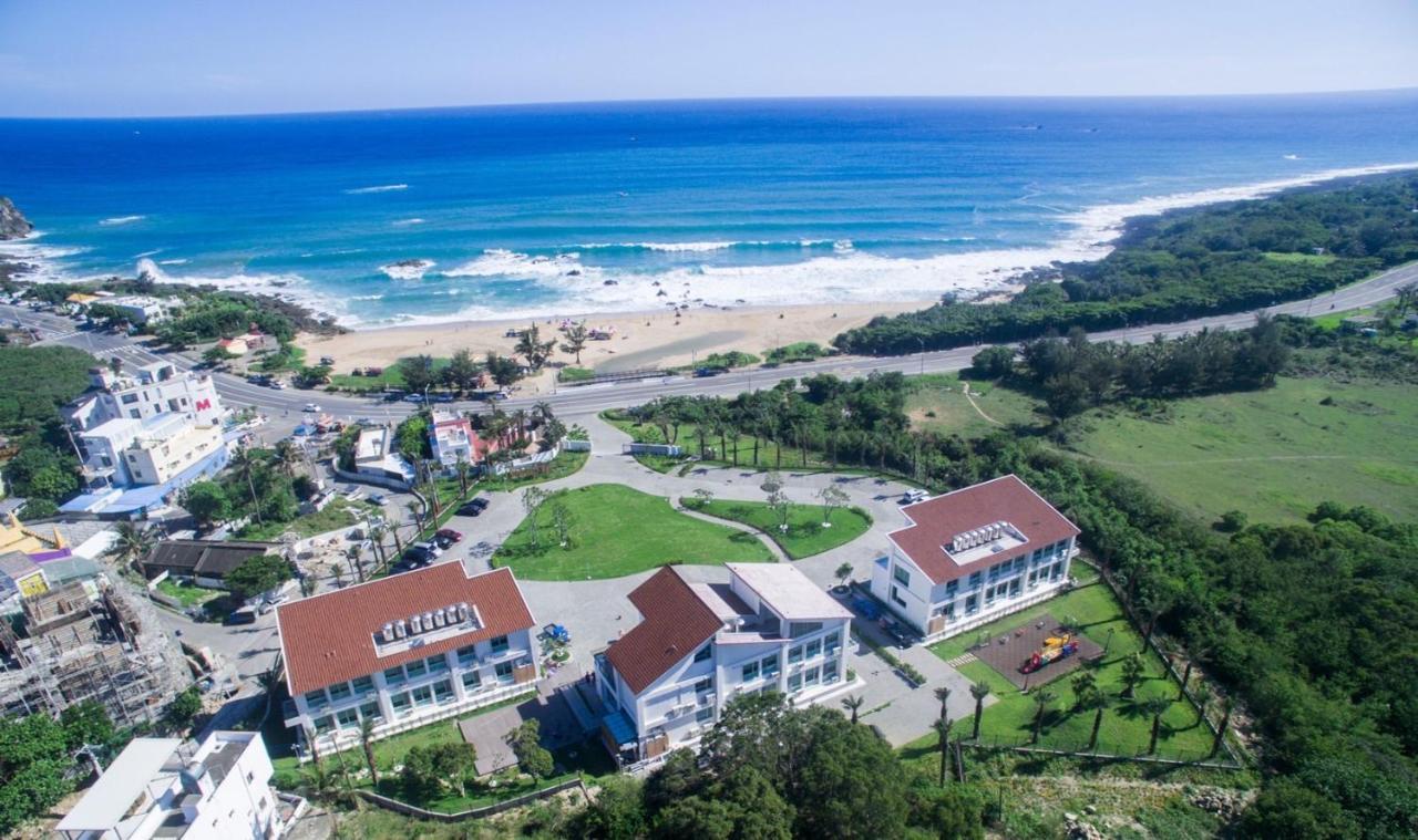 墾丁椰林 海灘文旅 Hotel Cape Eluanbi Bagian luar foto