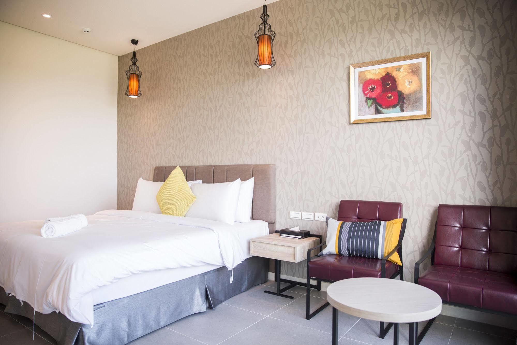 墾丁椰林 海灘文旅 Hotel Cape Eluanbi Bagian luar foto