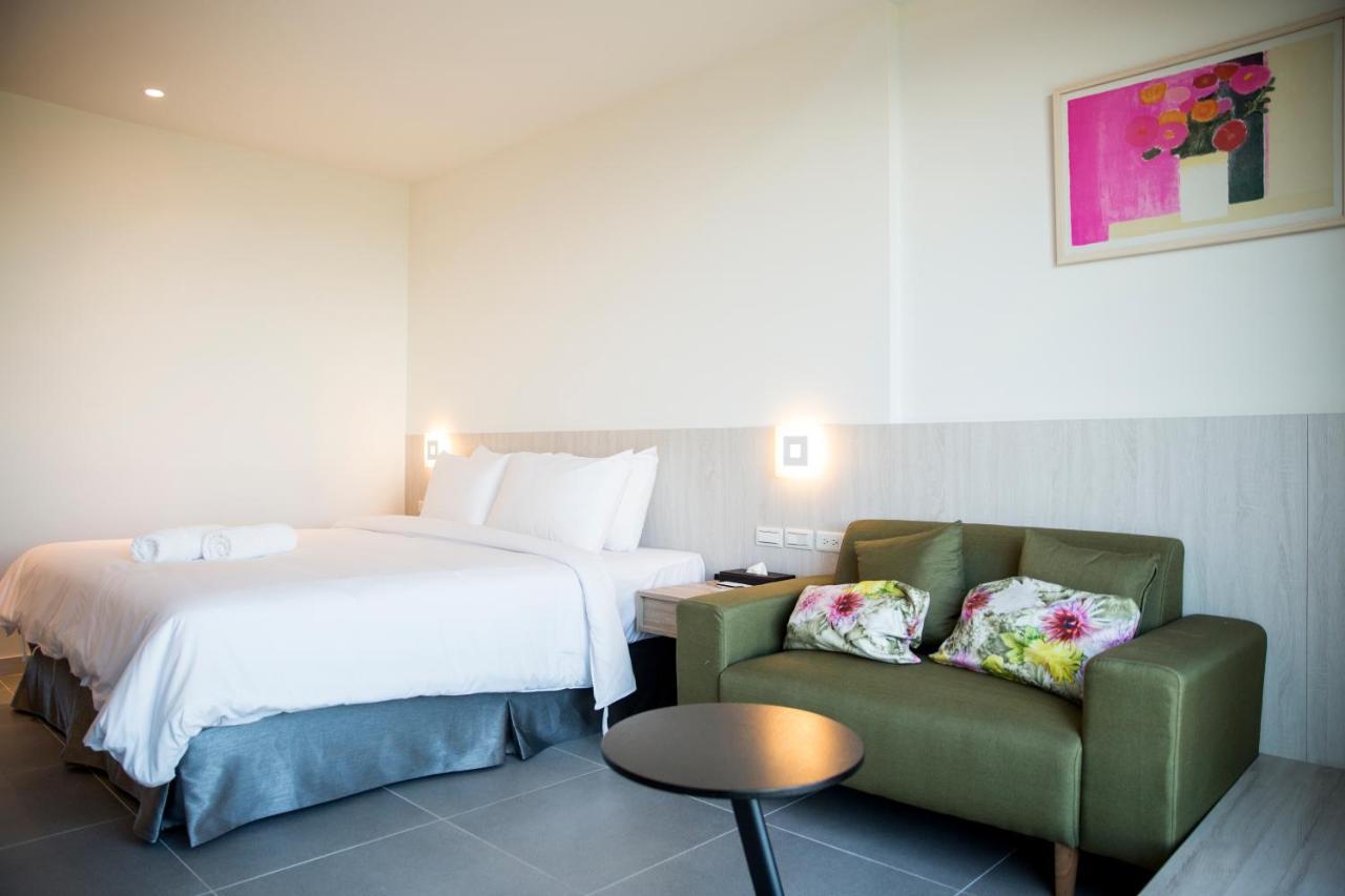 墾丁椰林 海灘文旅 Hotel Cape Eluanbi Bagian luar foto